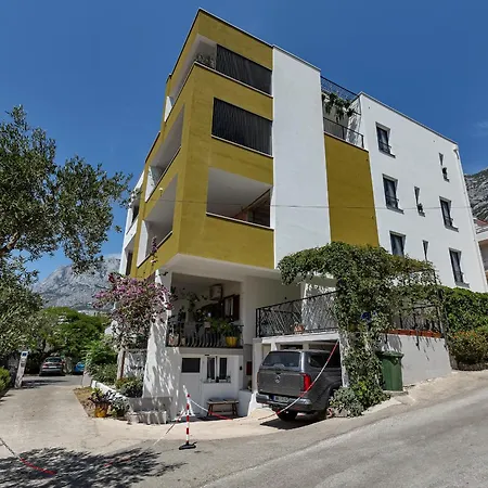 Barbarosa - Exklusiv Makarska